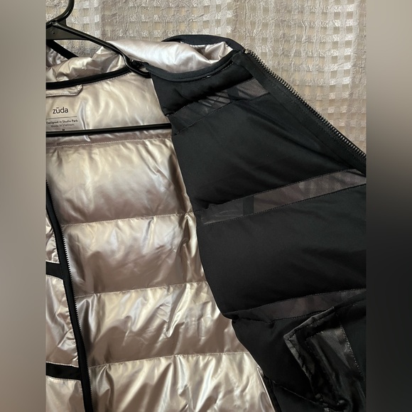 🩶 NWOT! Super Warm Metallic Puffer Coat - Picture 5 of 6